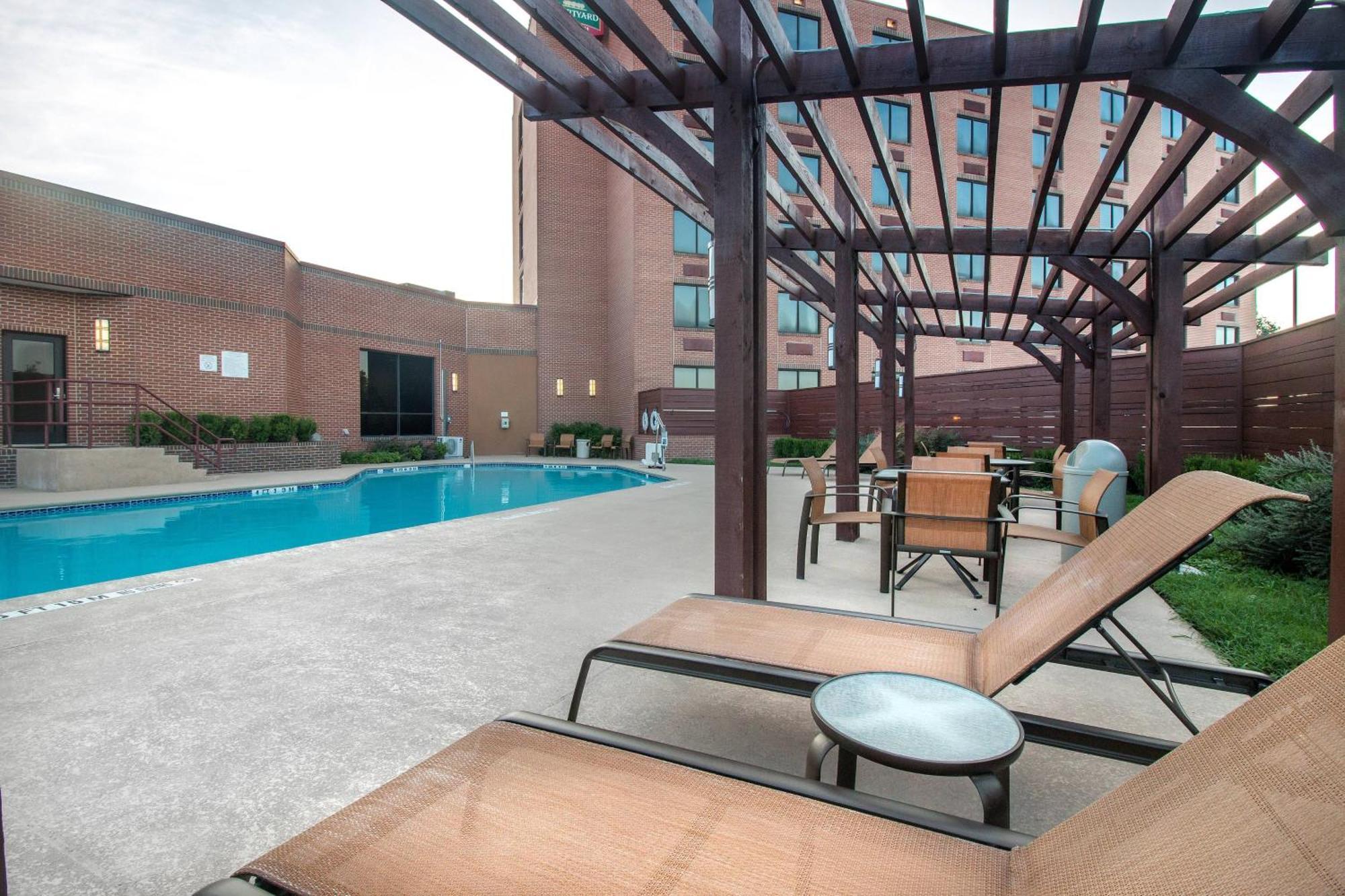 Courtyard By Marriott Кіллін Екстер'єр фото